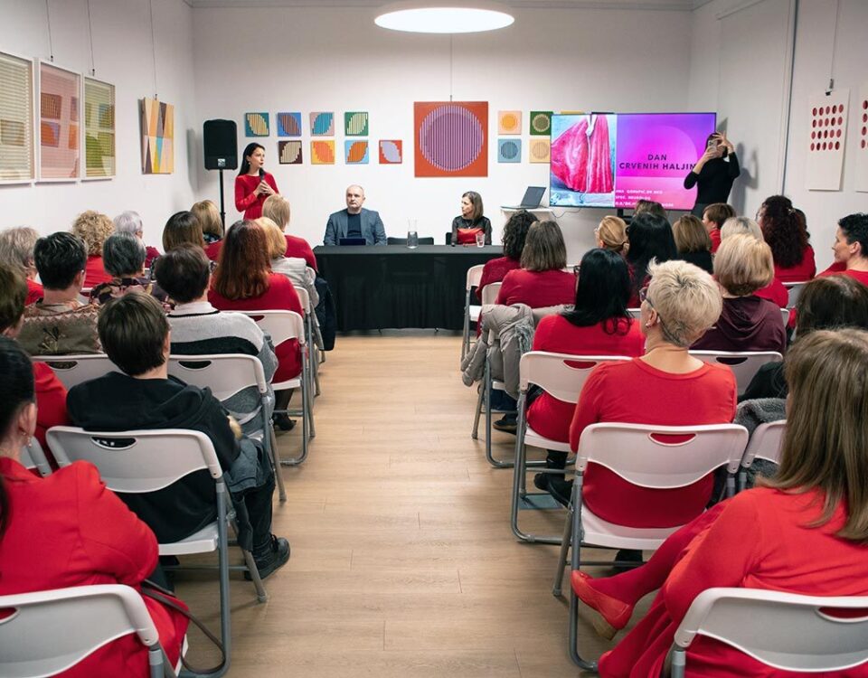 Dan crvenih haljina!